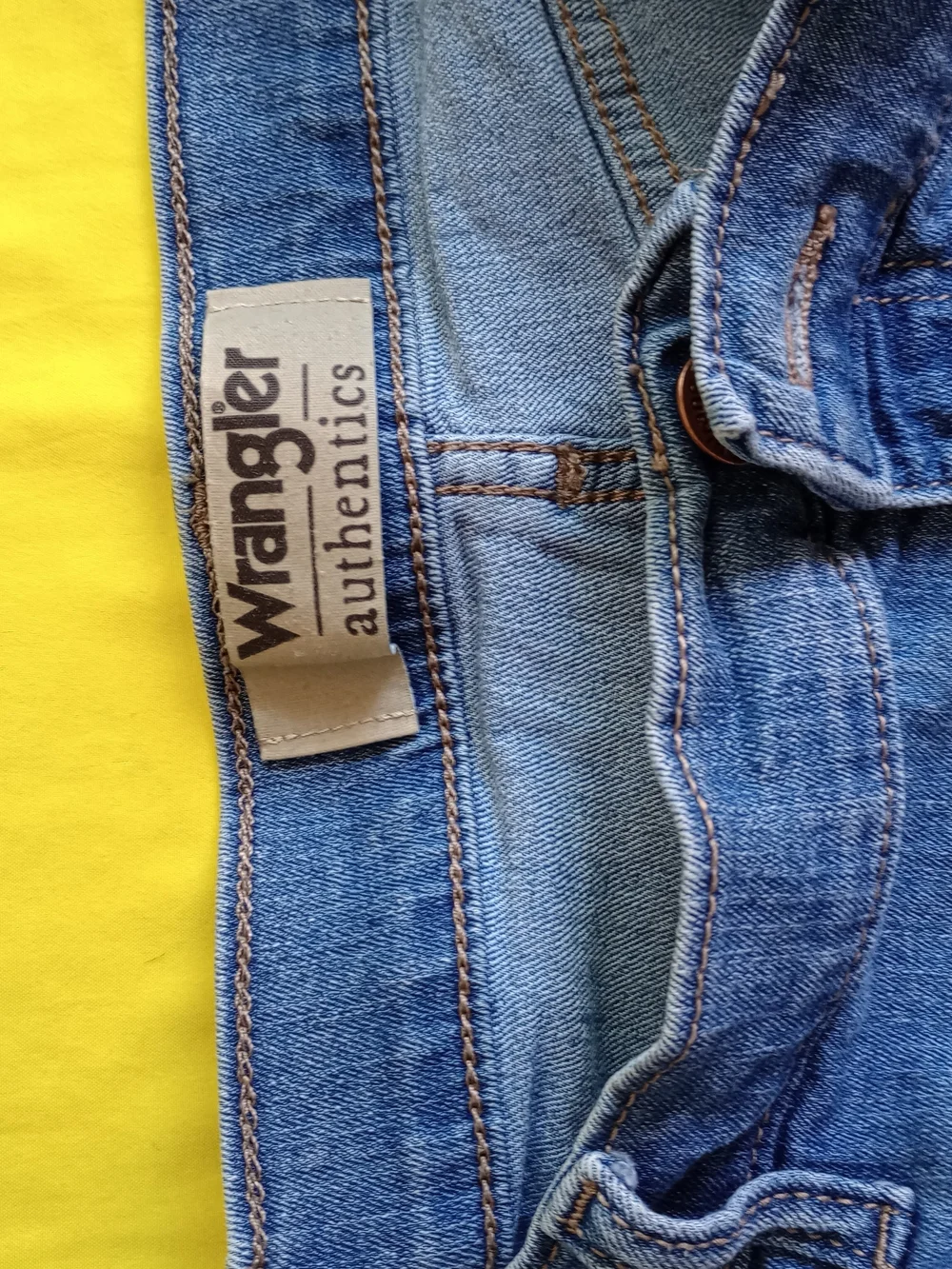 Wrangler Blue Denim Cargo Shorts with Side Pockets Authentic